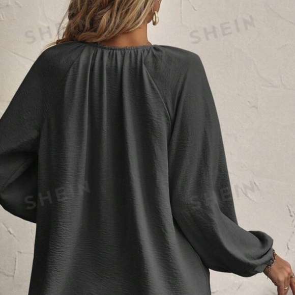 Womens Grey Blouse / long sleeve New - Picture 2 of 2